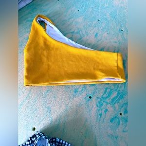 SPANDEX Swimwear top one shoulder for women size S color yellow good condition